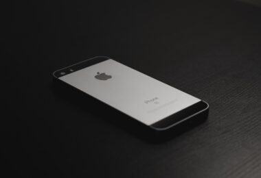 space gray iPhone 5s
